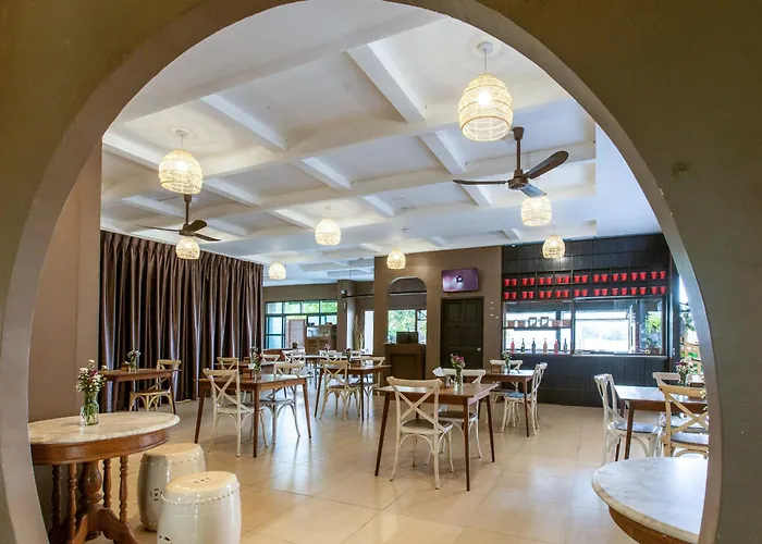 Brown House Hotel